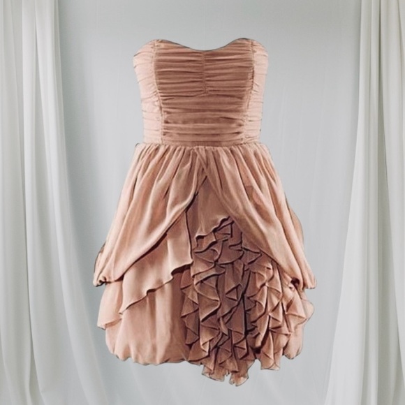 💟H&M Ruched Chiffon and Ruffled Strapless Dress - Picture 8 of 15